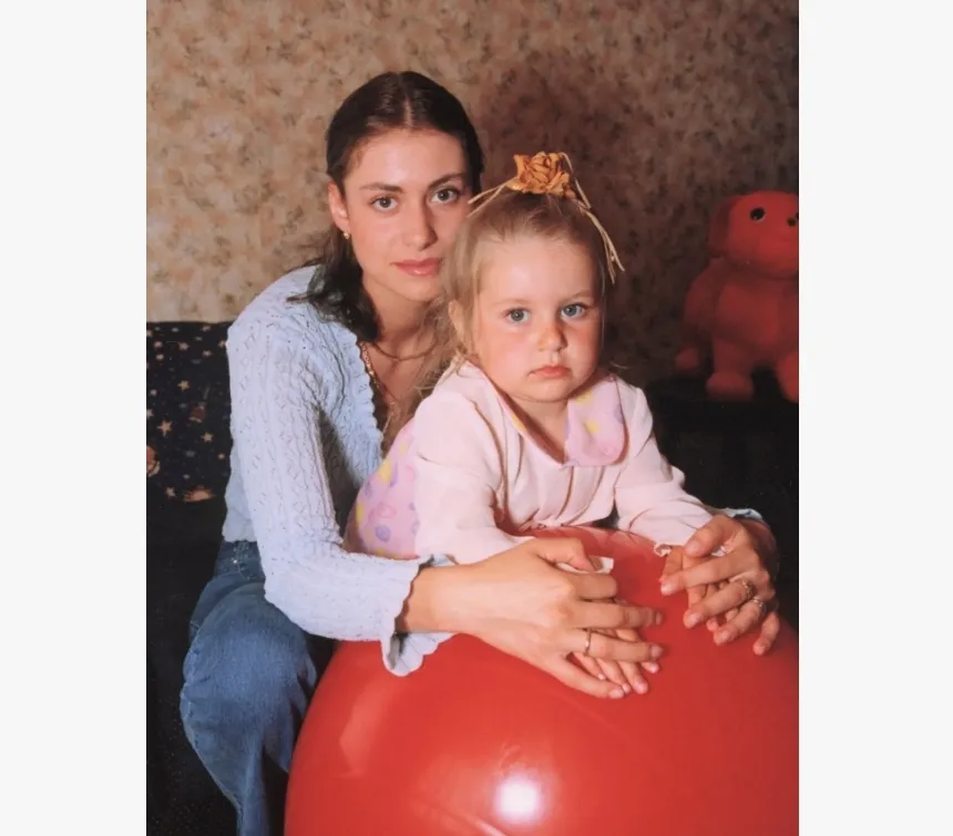 О ней говорят, что она копия матери, избалована и ни в чем не знает отказа: какой выросла 25-летняя дочь Анны Ковальчук и Анатолия Ильченко-5 -5