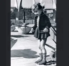 Ирина в детстве.