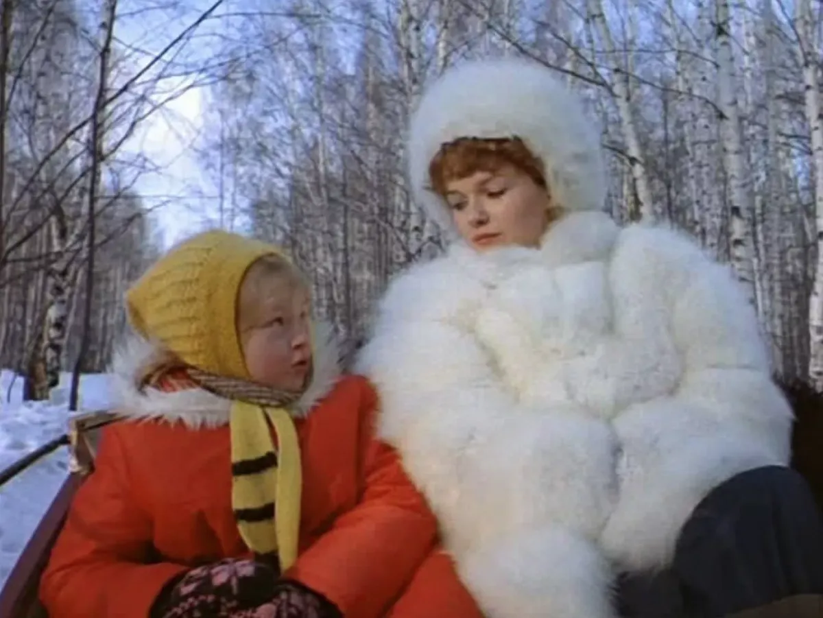 Рыжая девочка из «Чародеев»: ярко зажглась и исчезла из кино навсегда-3 -3